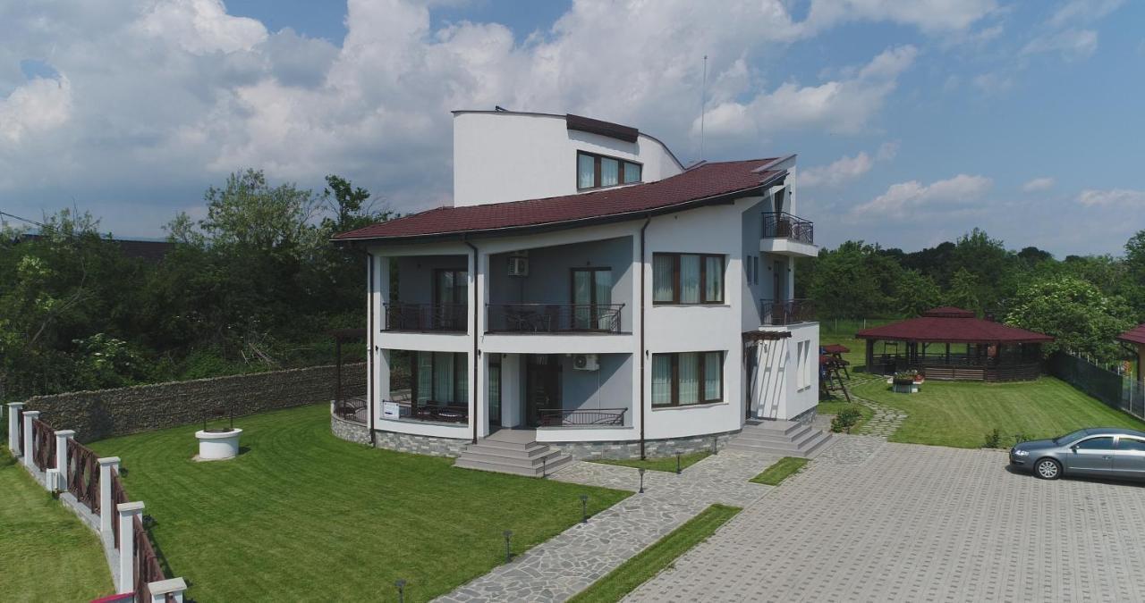 Pensiunea Casa Hortopan Târgu Jiu Εξωτερικό φωτογραφία