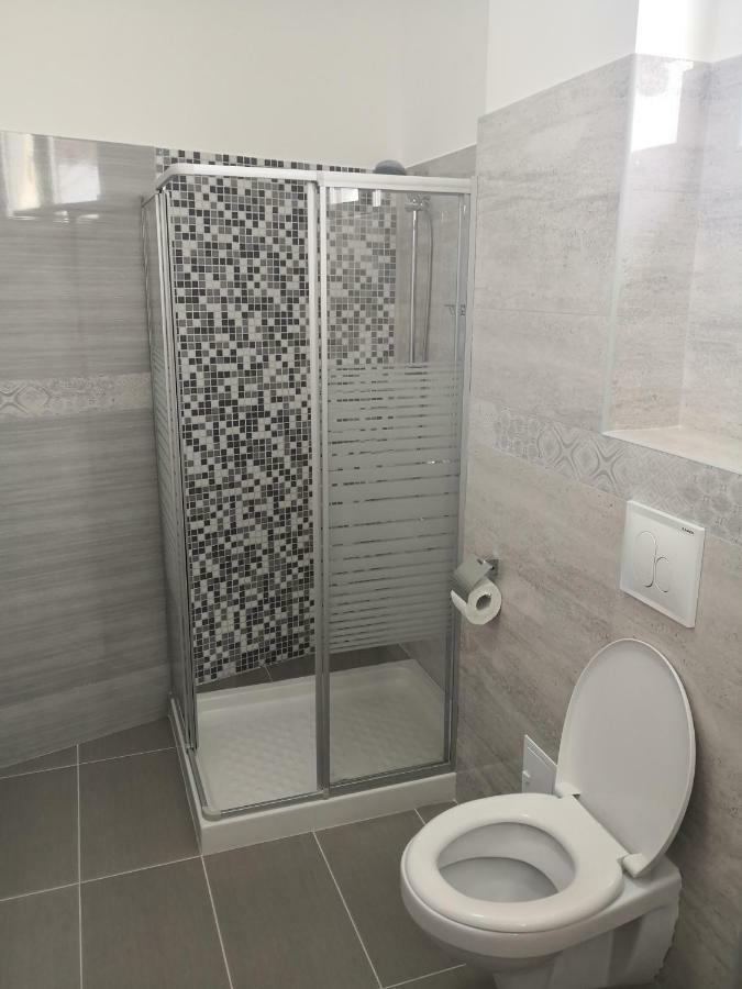 Pensiunea Casa Hortopan Târgu Jiu Εξωτερικό φωτογραφία