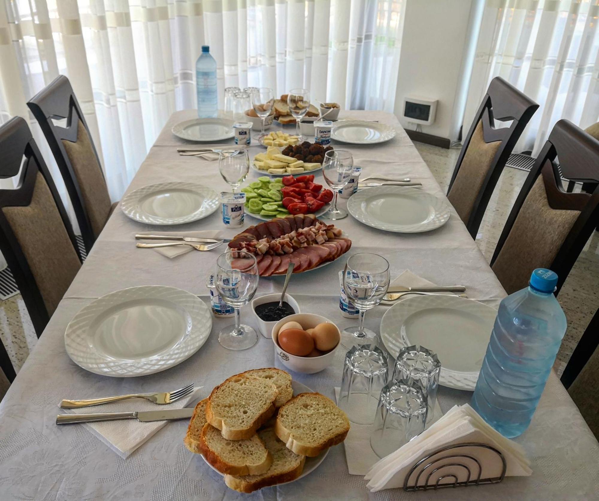 Pensiunea Casa Hortopan Târgu Jiu Εξωτερικό φωτογραφία